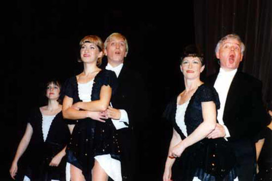 Natalie Stevens, John Nash, Lauretta Edmondson and Derek Drennan - 'The Melody Lingers On' (STC 2001)