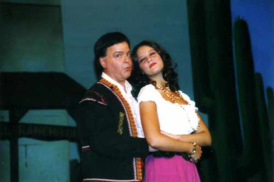 Derek Drennan and Jenny Edmondson - "Love, Stay In My Heart" from 'Viva Mexico' (STC 2005)